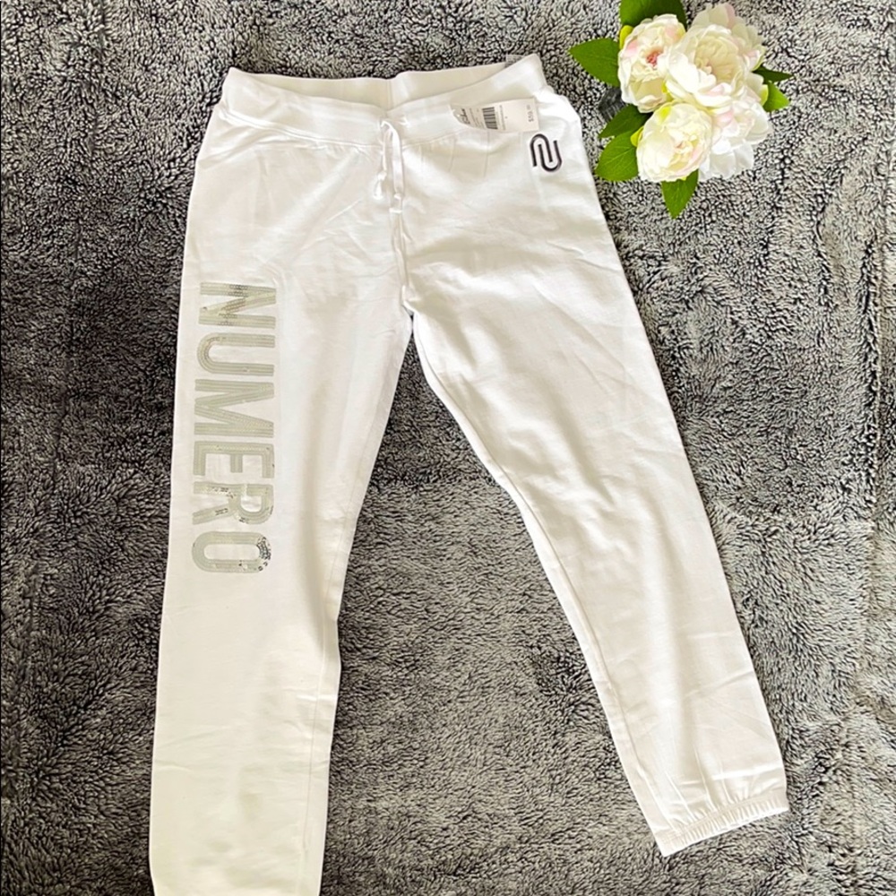 ✨2/60✨NUMERO Jogger Pants